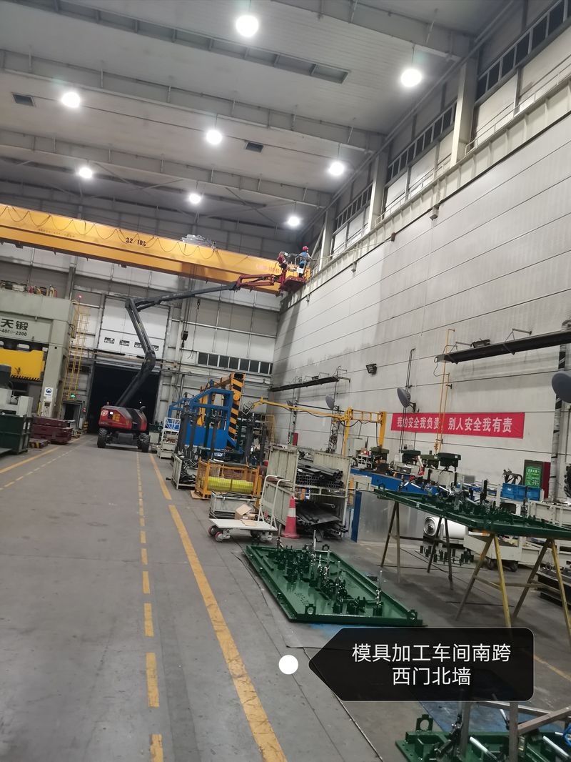 宇通廠房清洗